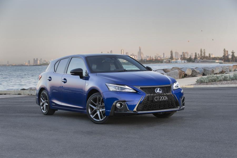  Lexus CT200h F-Sport 2017 года  (AU) (фото 8 из 9)